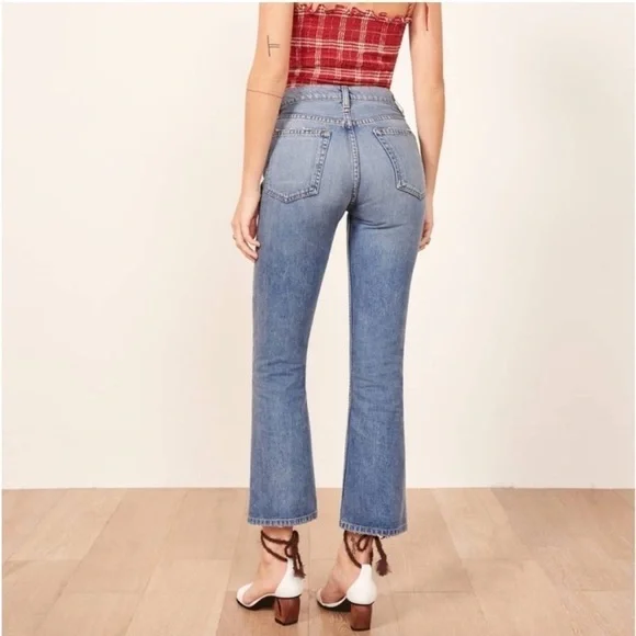 Reformation Jordi Kick Flare Jeans Size 30 [Preloved Boutique Denim] Like New! - Picture 5 of 5